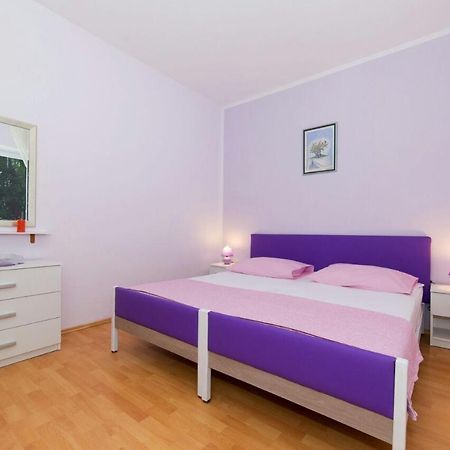 Beautiful Apartment In Center Of 트로기르 외부 사진